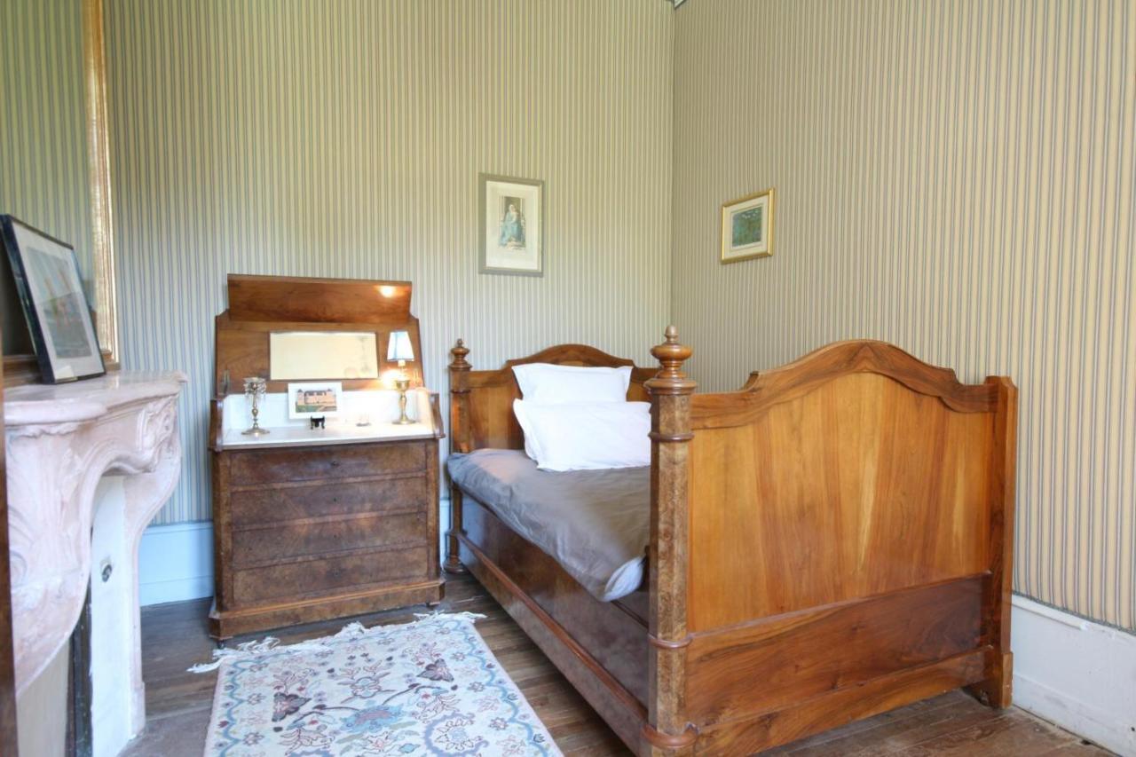Chateau De Mauvilly Bed and Breakfast Exterior foto