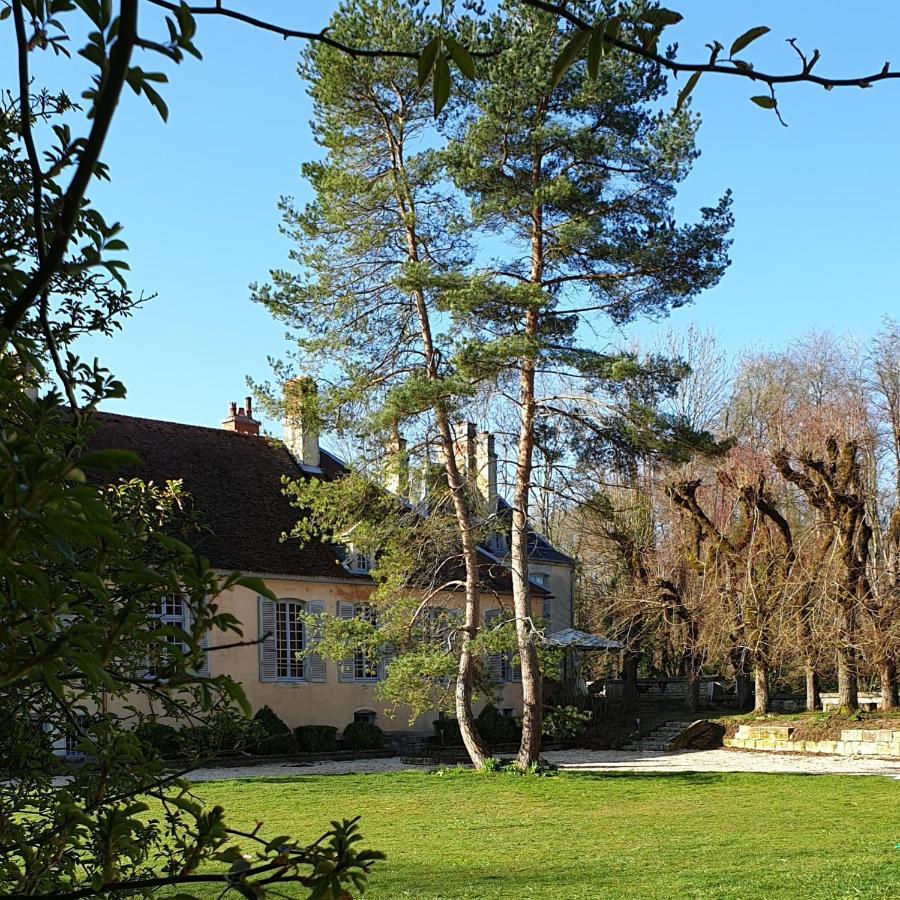 Chateau De Mauvilly Bed and Breakfast Exterior foto